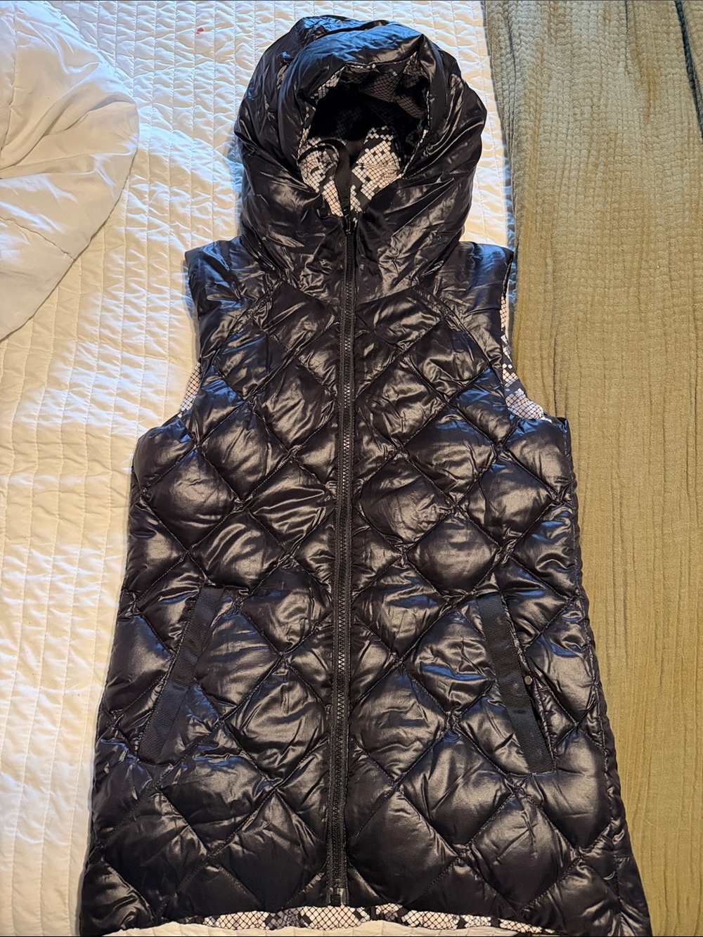 Lululemon reversible Black Quilted Hooded Puffer Vest